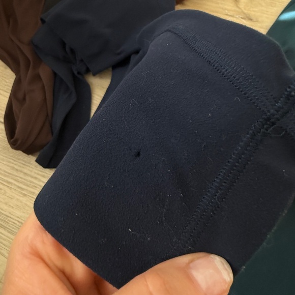 Lululemon ALIGN SHR size 4 bundle - Picture 16 of 16